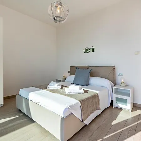 Virgilio Apartment *