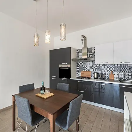 Virgilio Apartment